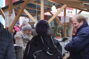 Rotkreuz Weihnachtsmarkt Stand