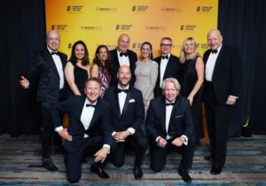 EMC Board bei der Verleihung des Marketers of the Year in Dublin – Willy Lehmann re. vorne kniend